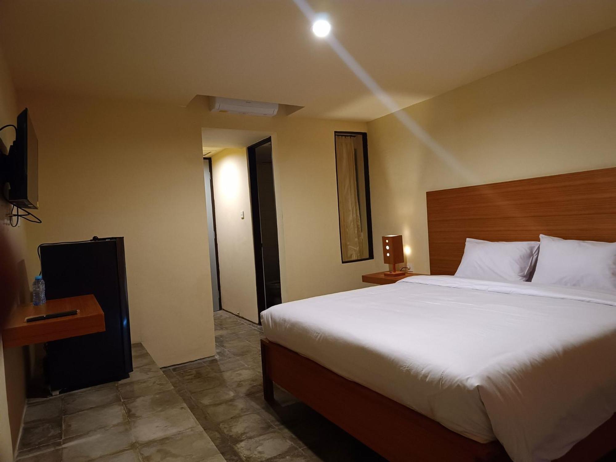 Kuta Living By Kamara Hotel Exterior foto